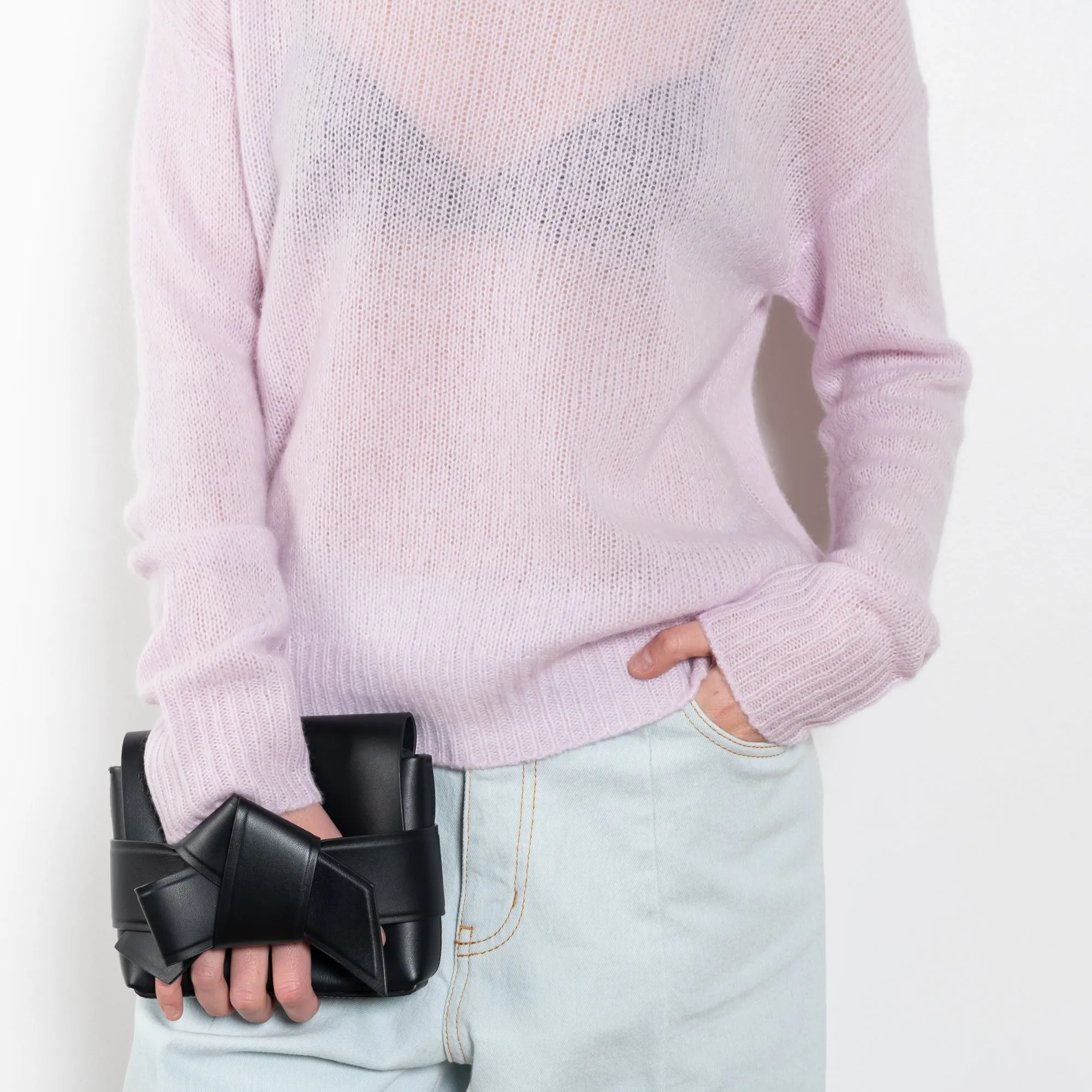 Lova Sweater