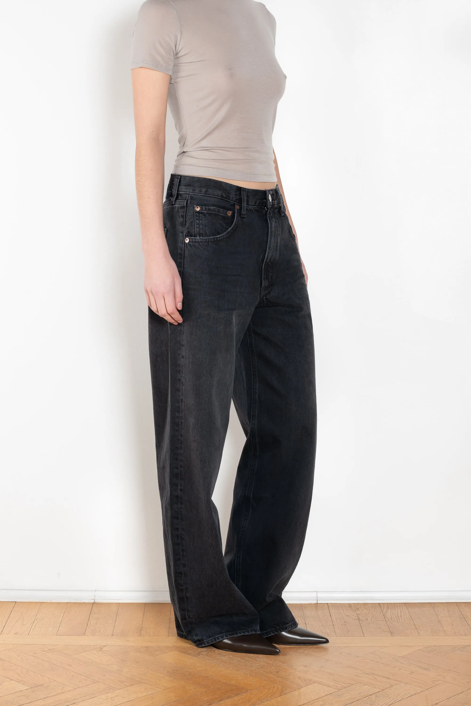 Low Curve Jeans
