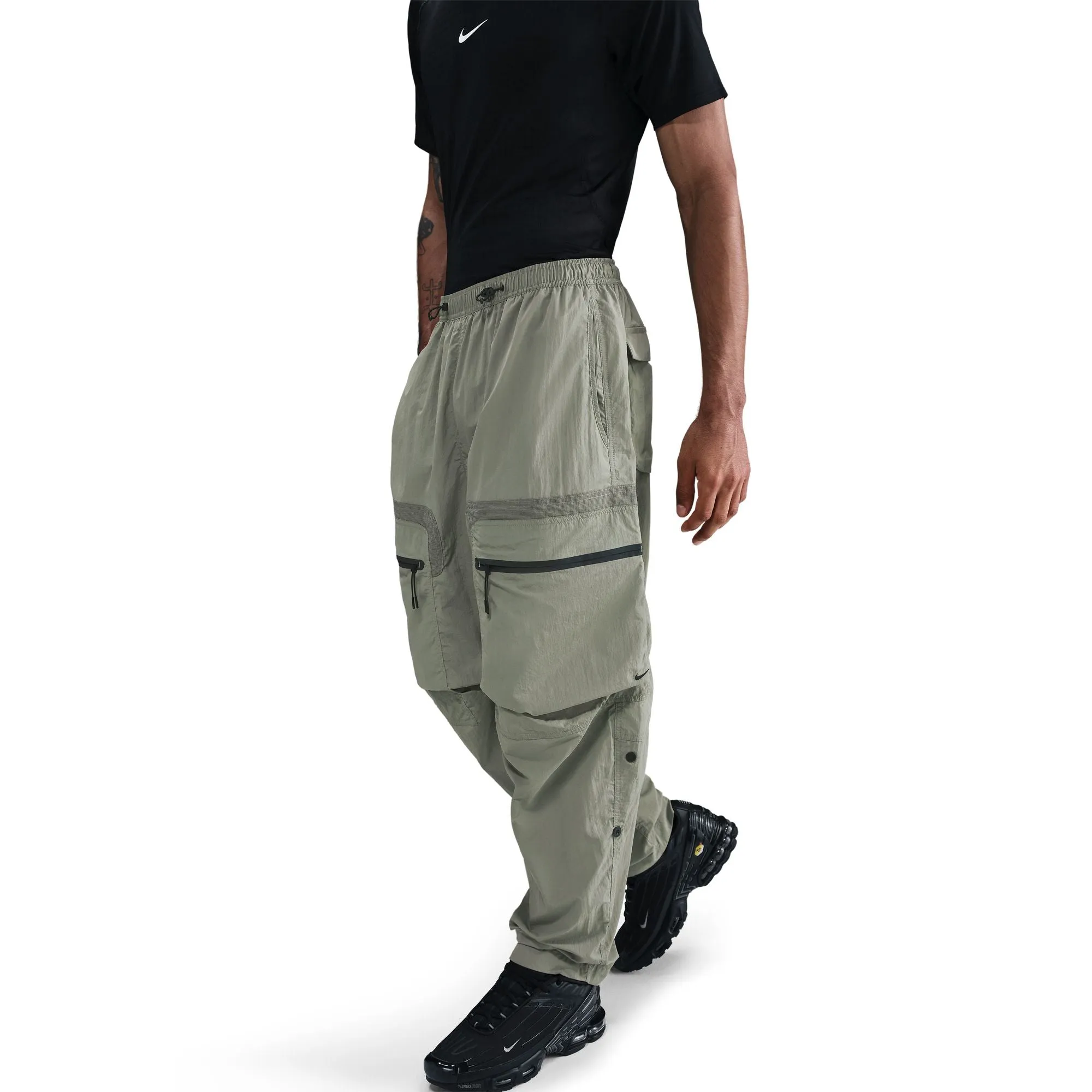 Nike Tech Men's Woven Cargo Pants Color: Light Army/black Style: HJ2940-320