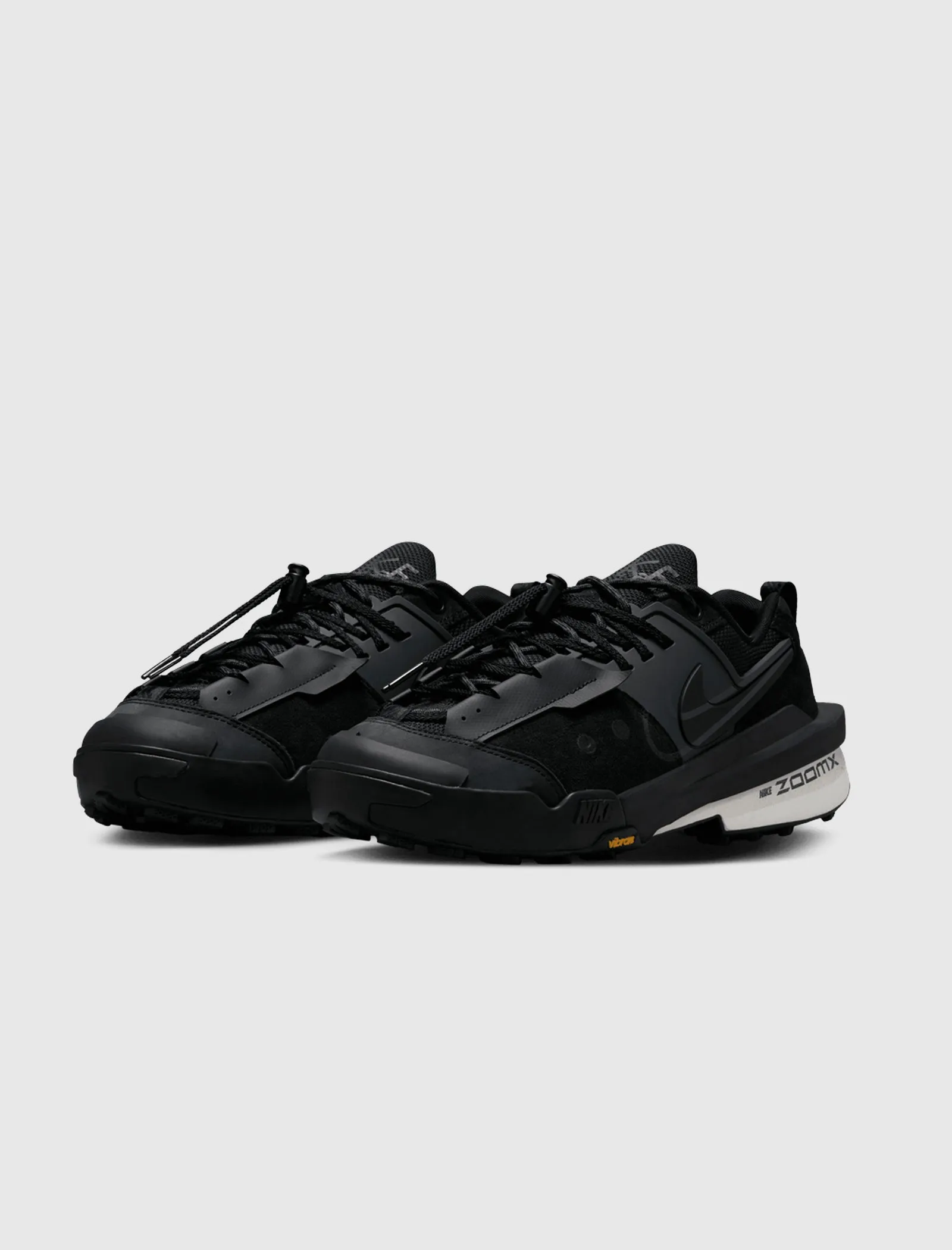 SACAI ZEGAMADOME "BLACK/ANTHRACITE"