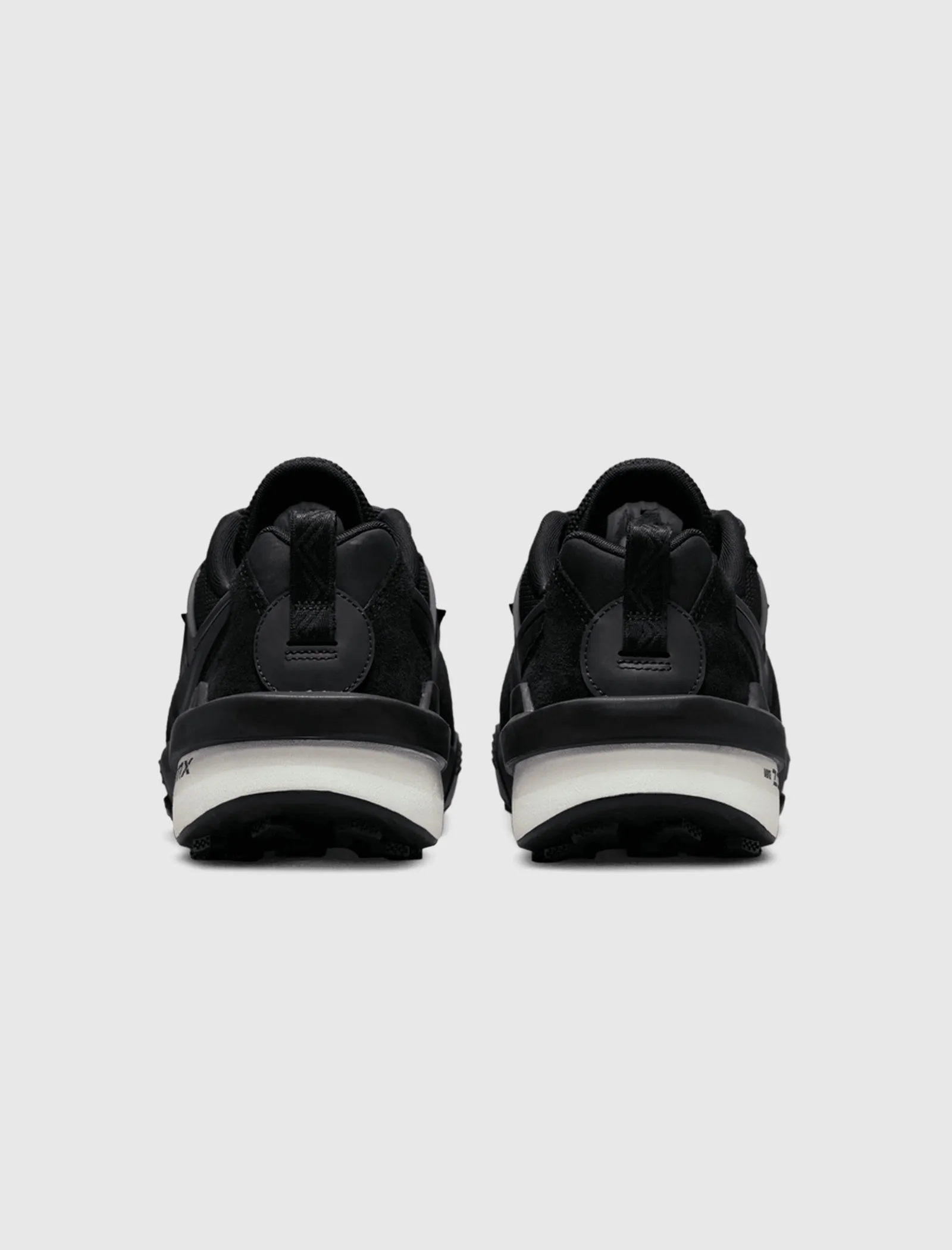 SACAI ZEGAMADOME "BLACK/ANTHRACITE"