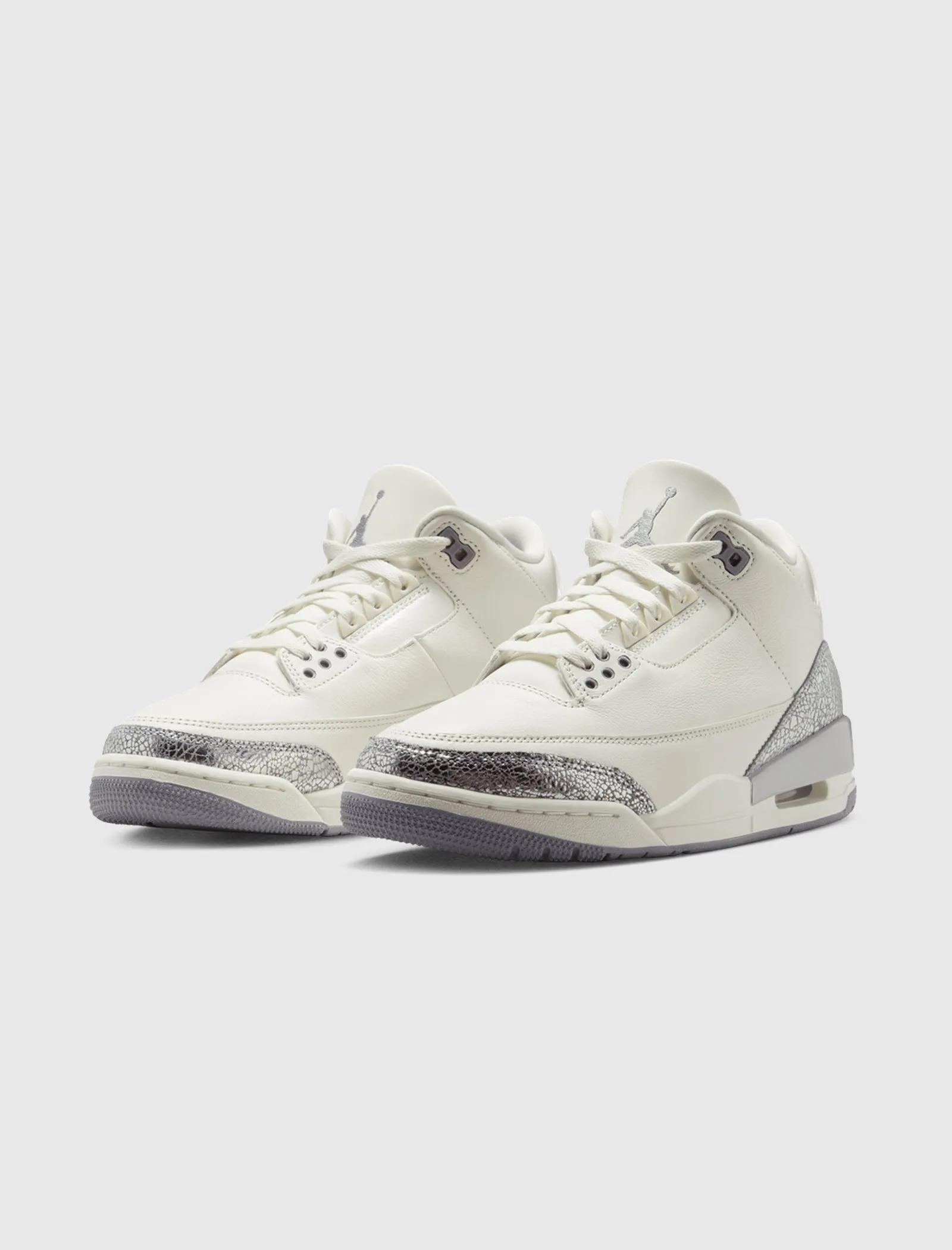 WOMEN'S AIR JORDAN 3 RETRO "CEMENT GREY"