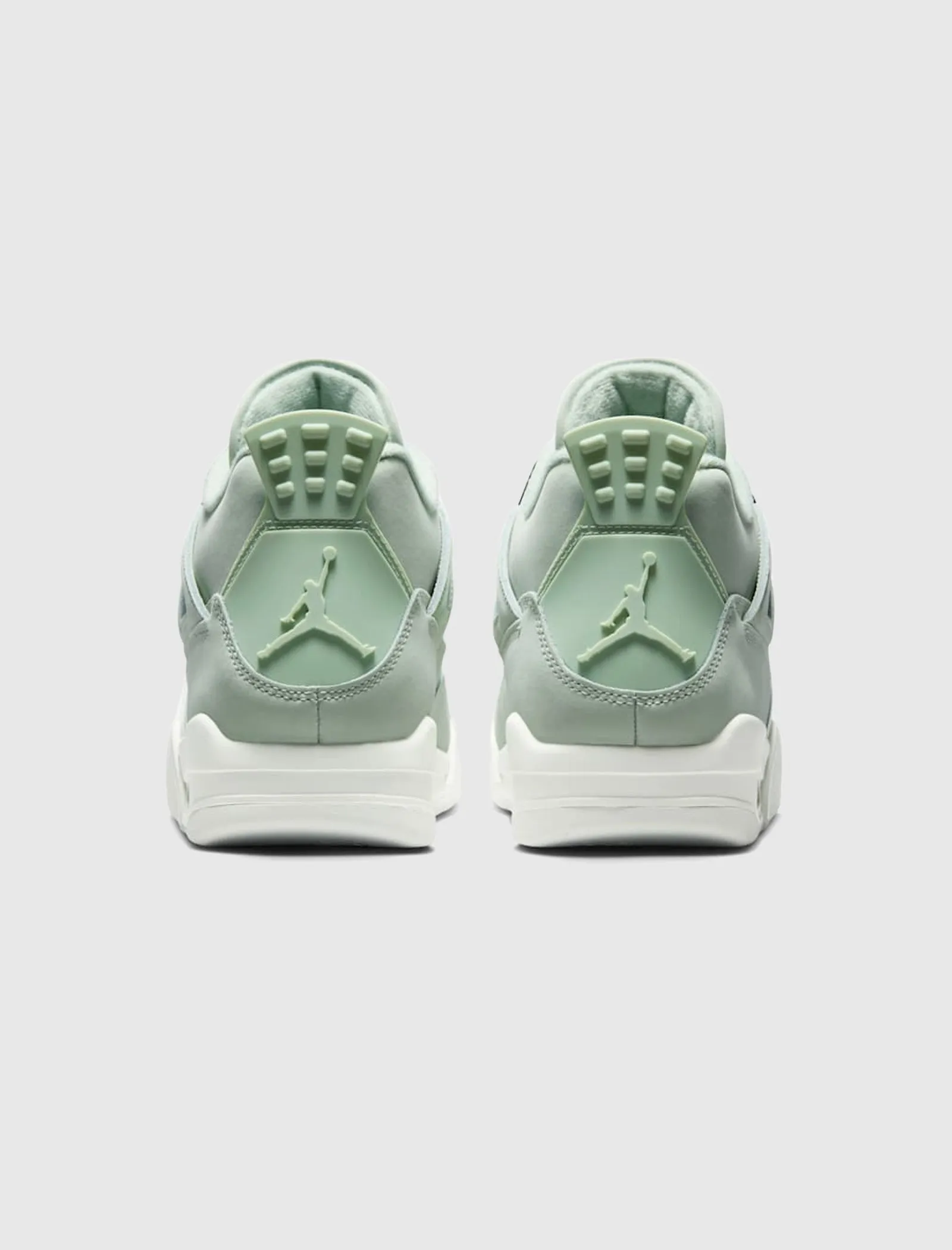 WOMEN'S AIR JORDAN 4 "SEAFOAM"